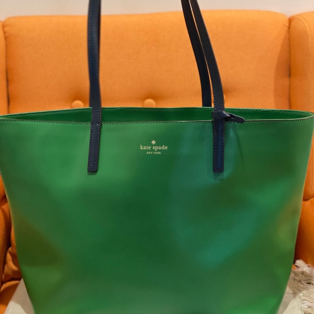 Kate Spade Emerald Green Tote with Navy Straps